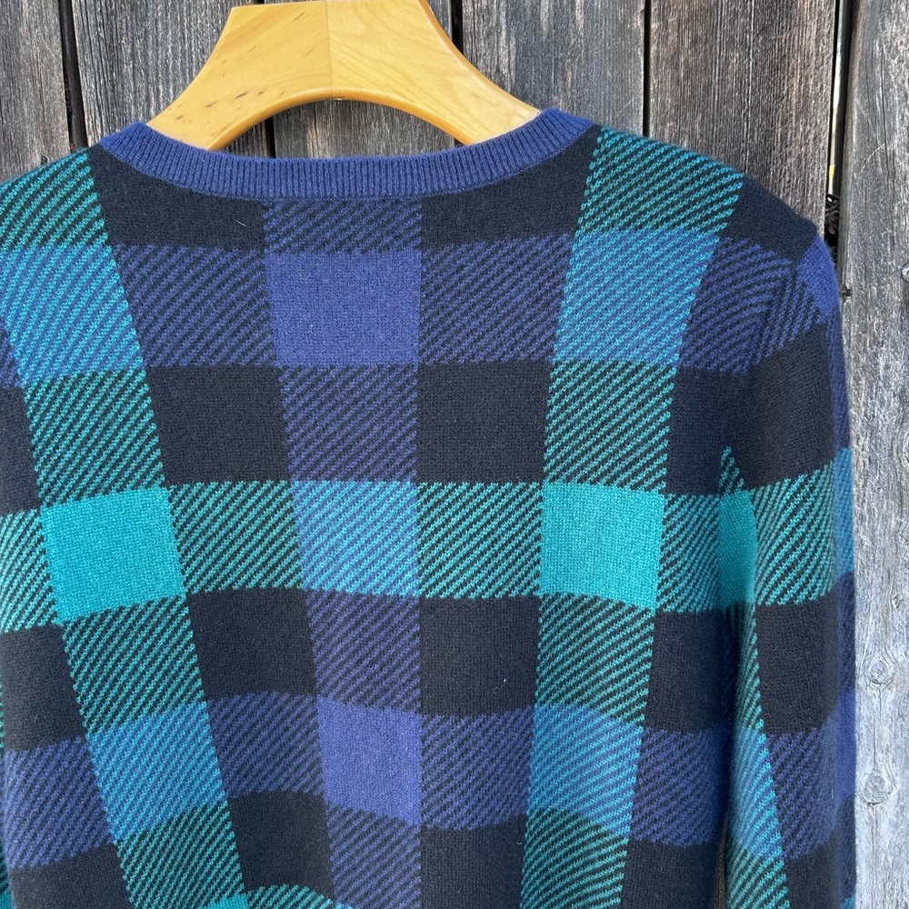 Lands’ End Plaid Cashmere Crewneck Cardigan Blue Green Black M - Picture 9 of 14